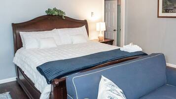 5 bedrooms, free WiFi, bed sheets