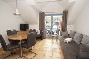 Fernseher, Stereoanlage