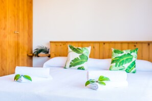 4 bedrooms, in-room safe, iron/ironing board, free WiFi
