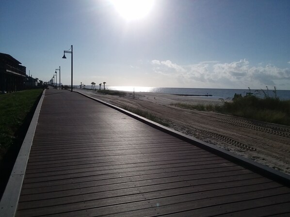 Beach nearby - Amazing Beachview Close to Downtown Entertainment (Biloxi)
