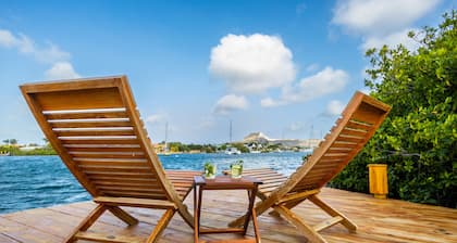 Your Private Waterfront Paradise!