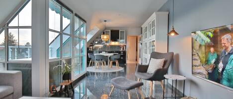 TV, DVD player, stereo