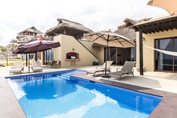 Outdoor pool, an infinity pool