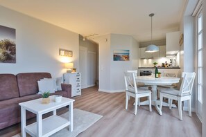 تلفزيون، مشغل دي في دي، ستيريو