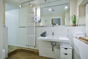 Nicht klassifiziertes Bild, 2 von 11, Schaltfläche