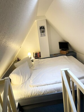 Unclassified image, 3 of 15, button