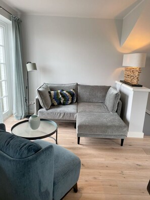 Nicht klassifiziertes Bild, 3 von 11, Schaltfläche