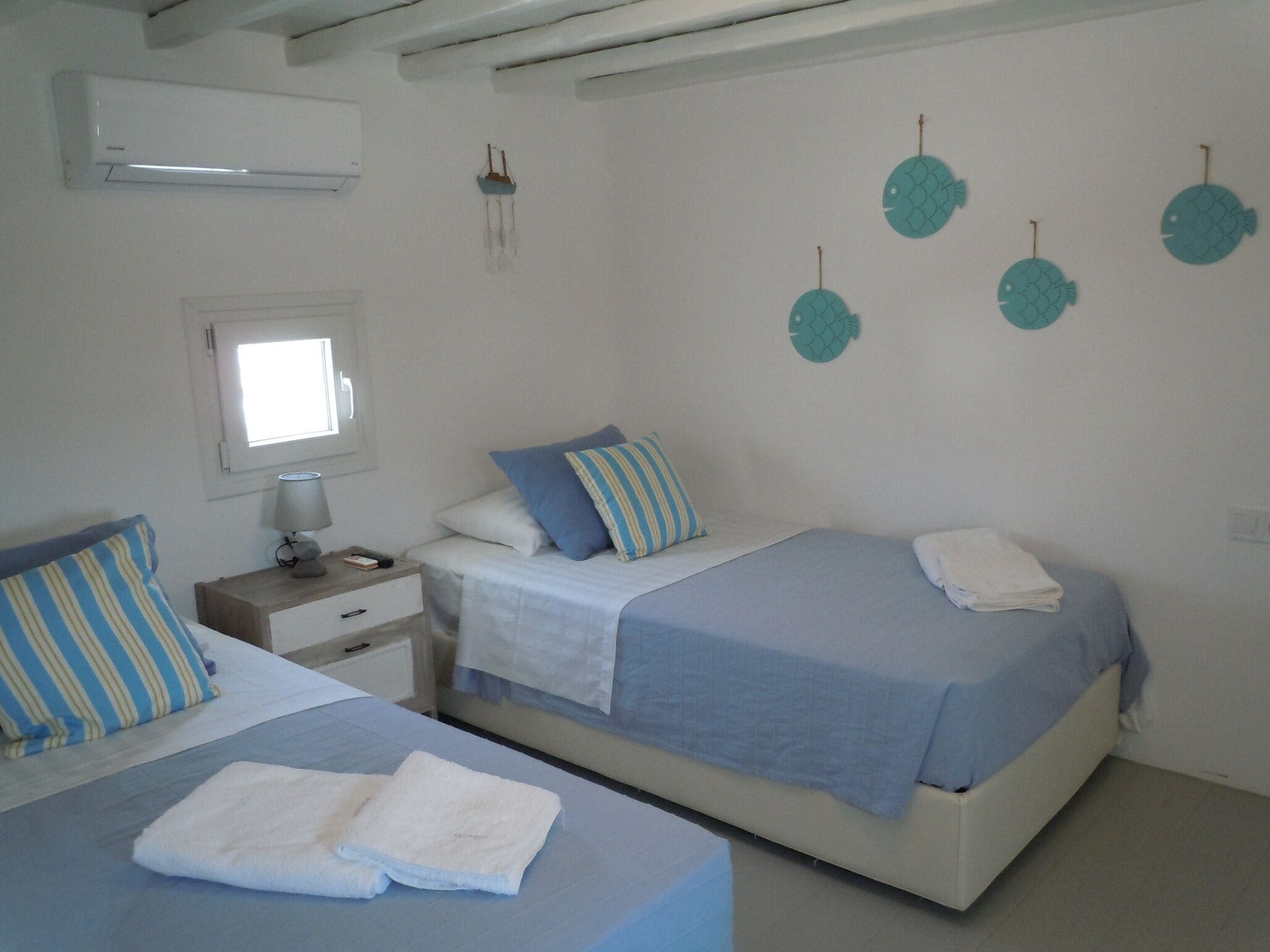 3 bedrooms, in-room safe, desk, iron/ironing board