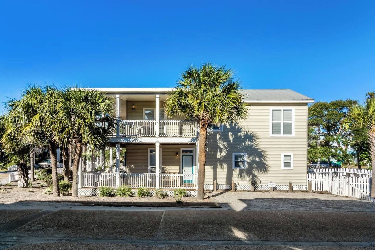Photo 16 of Renovated, Private POOL, Pet-Friendly, Near Beach