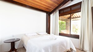 Rumah | 4 kamar tidur, tirai kedap cahaya, Wi-Fi, dan seprai linen