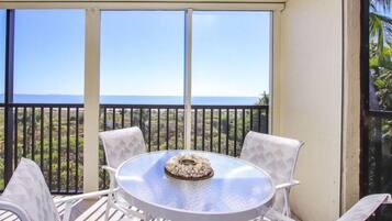 Condo (Snug Harbor 124) | Exterior