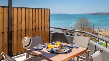 Beach/ocean view