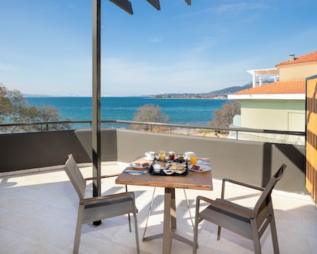 Vista a la playa o al mar. Nafpaktos Hotel