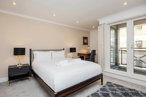 2 bedrooms, premium bedding, desk, laptop workspace