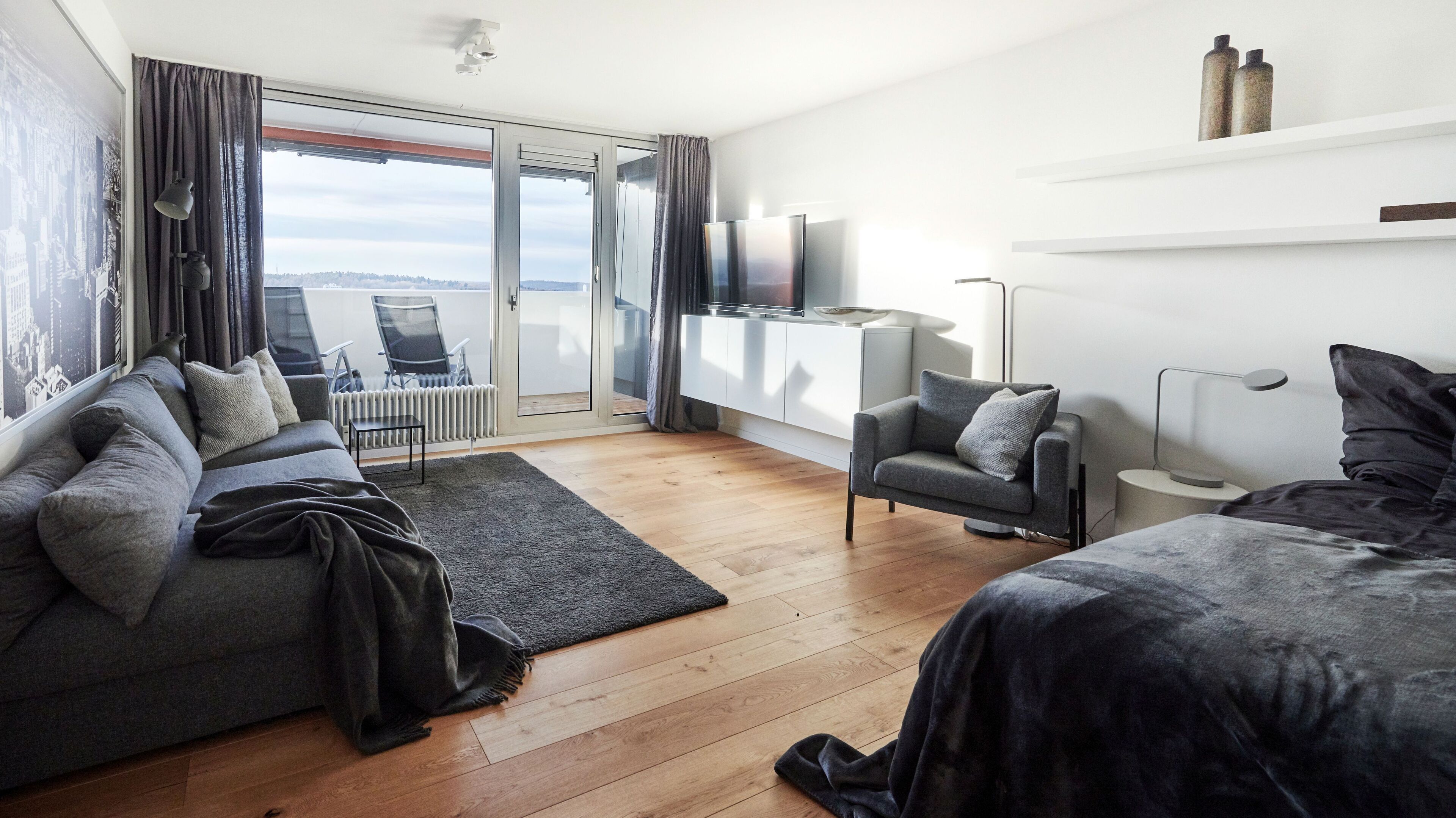 Comfort Condo | Living area | TV