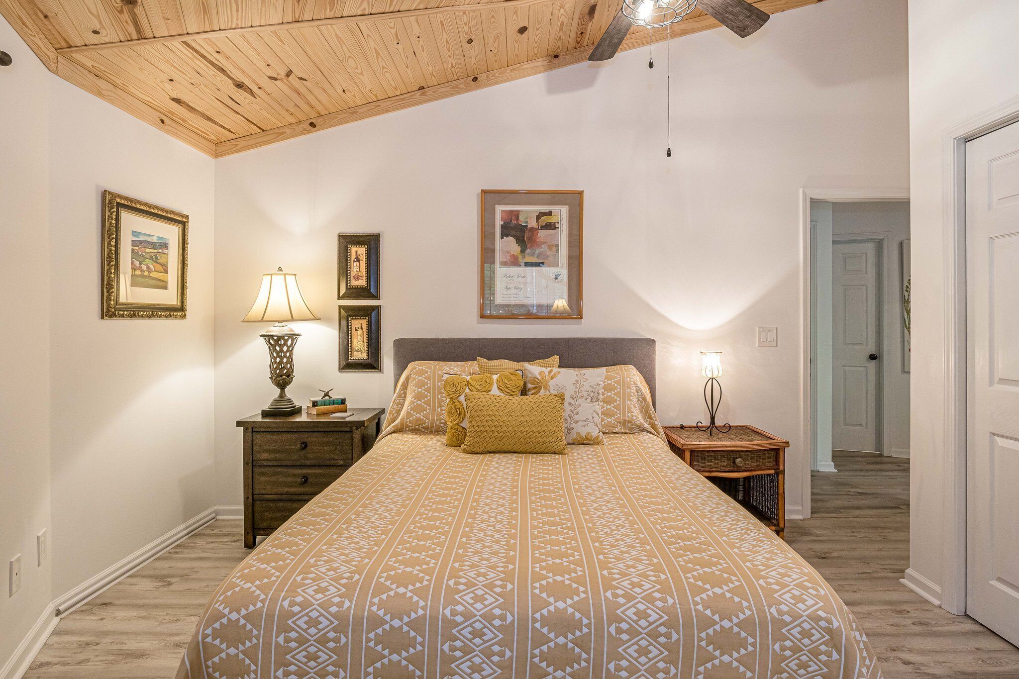 1 間睡房、熨斗/熨衫板、免費 Wi-Fi、床單