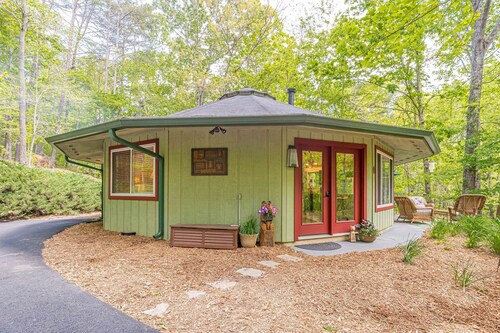 🌳Forest 🔥Fireplace🆒Vibe📺ROKU🍷Wineries🔥Fire Pit 🛏️Queen 🍔Grill 🌎Nature 