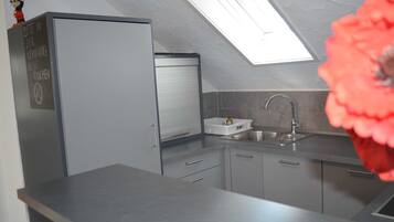 Fridge, oven, dishwasher