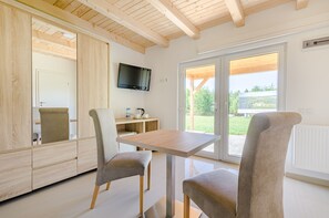 Cabin | Living area | Toys - Źródlo Raduni (gmina Stezyca)