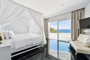 8 soverom, safe på rommet, strykejern/-brett og wi-fi (inkludert)