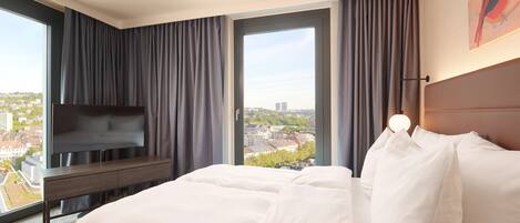 1 bedroom, down duvets, in-room safe, desk