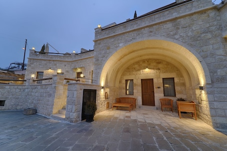 Deluxe Room | 1 bedroom, Egyptian cotton sheets, premium bedding, free minibar items