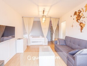 Fernseher
