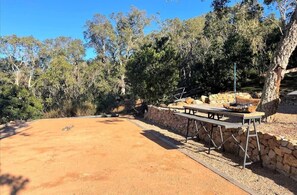 تناول الطعام بالخارج