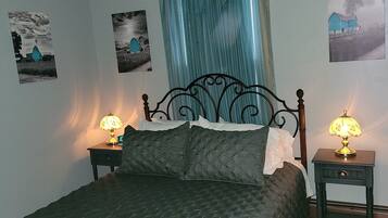 1 bedroom, desk, iron/ironing board, free WiFi