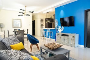 Smart TV - Trendy vacation home-5 mins from Ocho Rios (Ocho Rios)