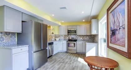 Pine Island Tropical Retreat 1