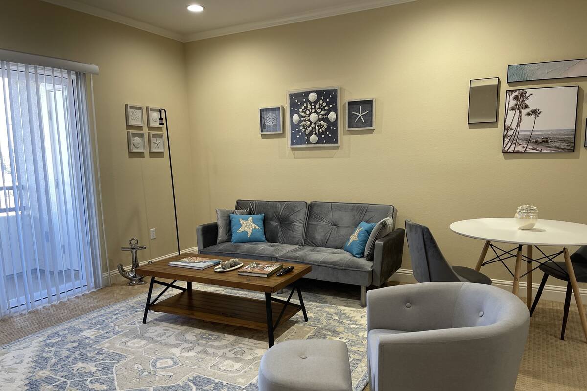 Royal Apartment | Living area
