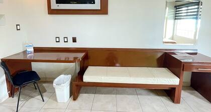 Hotel Splash Inn