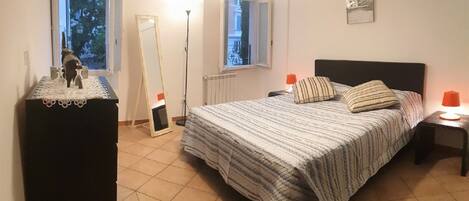 2 habitaciones, tabla de planchar con plancha y wifi gratis