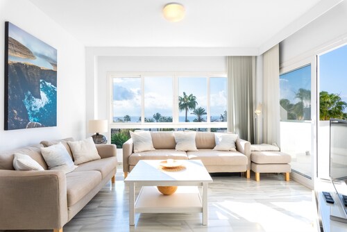 Jardines de Calahonda III | Beautiful sea and garden view