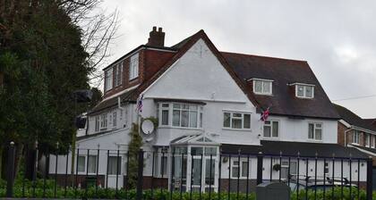 Royal Square Hotel Birmingham Airport