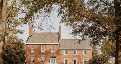 Family Retreat at Lansdowne Manor