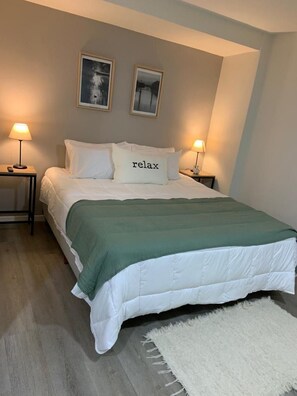 واي فاي مجانًا وملاءات أسرّة