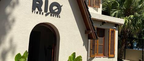 Voorkant van accommodatie