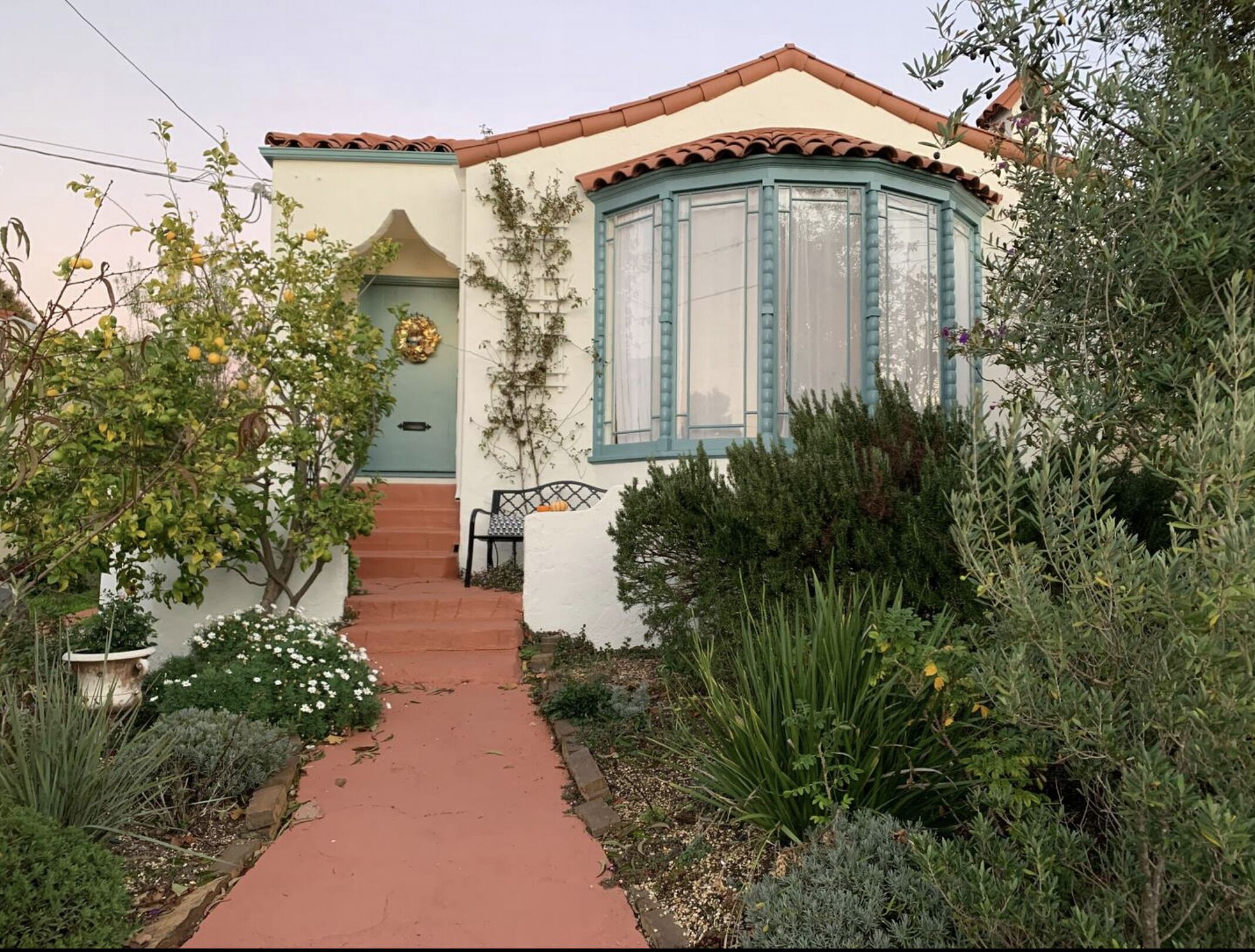 Beautiful Home in a lovely, quiet North Berkeley neighborhood by BART