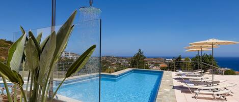 1 habitación, tabla de planchar con plancha y wifi