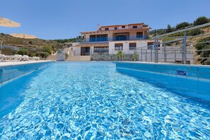 House | 1 bedroom - Cozy Pool Front Apartment With sea View Elia RU (Malevizi)