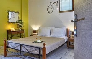 Apartment | 1 bedroom - Cozy Pool Front Apartment With sea View Elia RU (Malevizi)