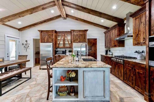 Guest, Vineyard, Longhorn & Ranch House at The Sanctuary