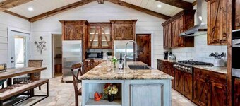 Guest, Vineyard, Longhorn & Ranch House at The Sanctuary