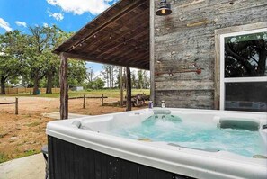 Bañera de hidromasaje exterior