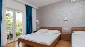 Internet, bed sheets