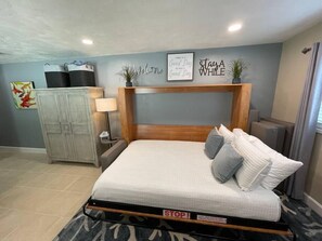 Planxa i posts de planxar, wifi i roba de llit 