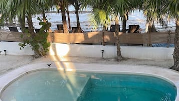 Piscina a l'aire lliure