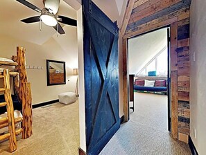 3 camere, ferro/asse da stiro, culla da viaggio, Wi-Fi gratuito